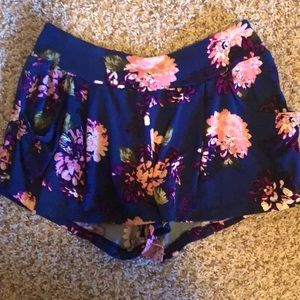 Comfy beach wear shorts